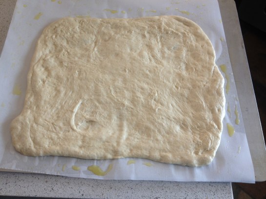 Olas & Chanclas | Carmalized Balsamic Onion and Blue Cheese Pizza with Basil