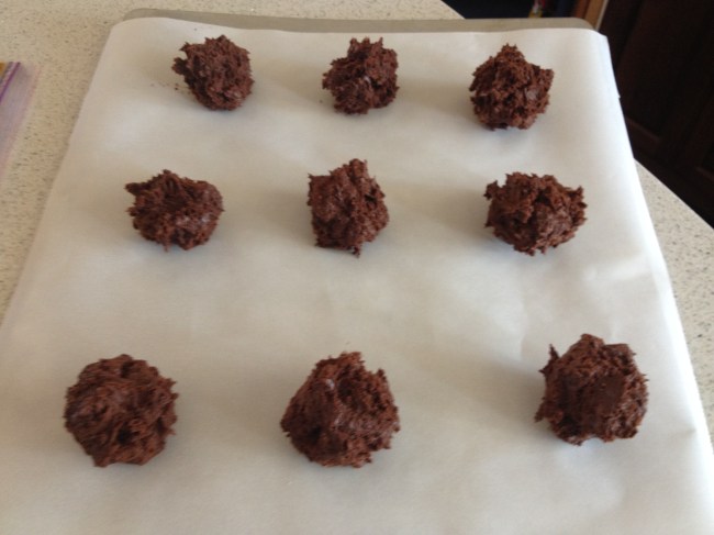 Olas & Chanclas | Giant Chocolate-Toffee Cookies